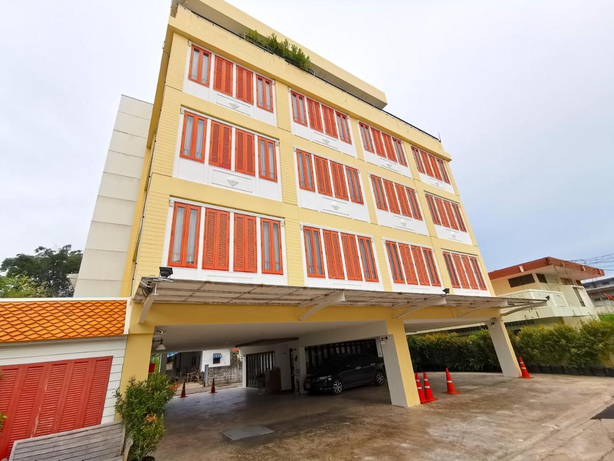 Lertnimit Boutique Hotel HHQ Exterior photo
