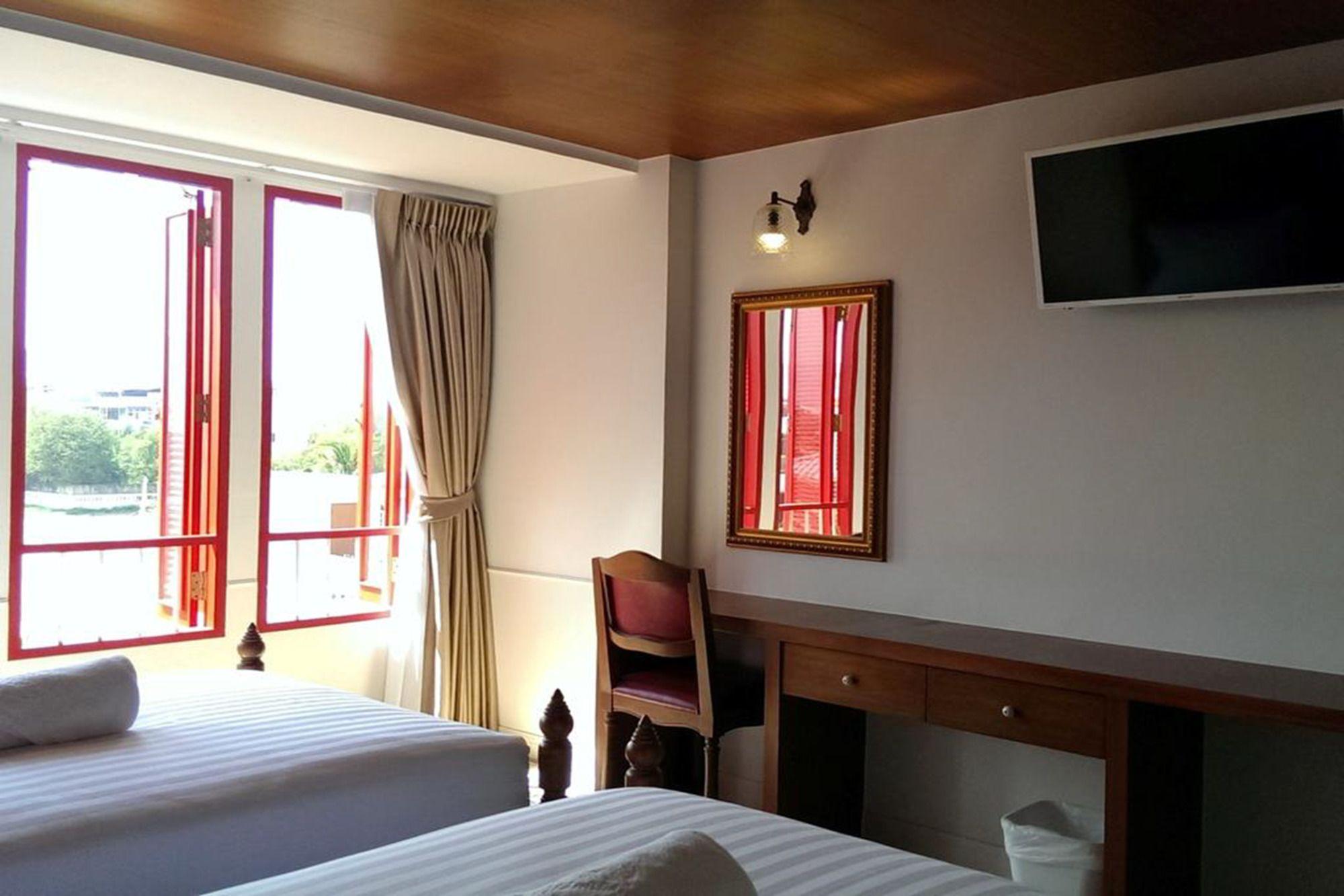 Lertnimit Boutique Hotel HHQ Exterior photo