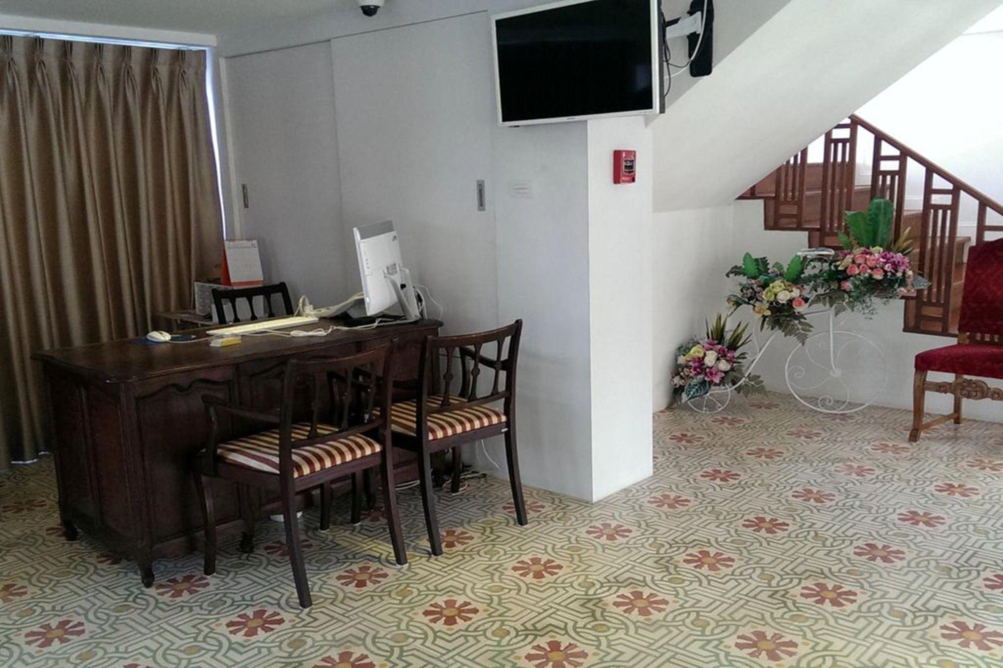 Lertnimit Boutique Hotel HHQ Exterior photo
