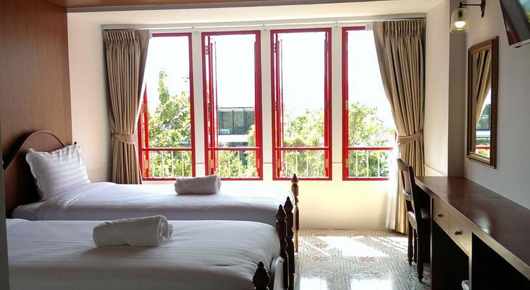 Lertnimit Boutique Hotel HHQ Exterior photo