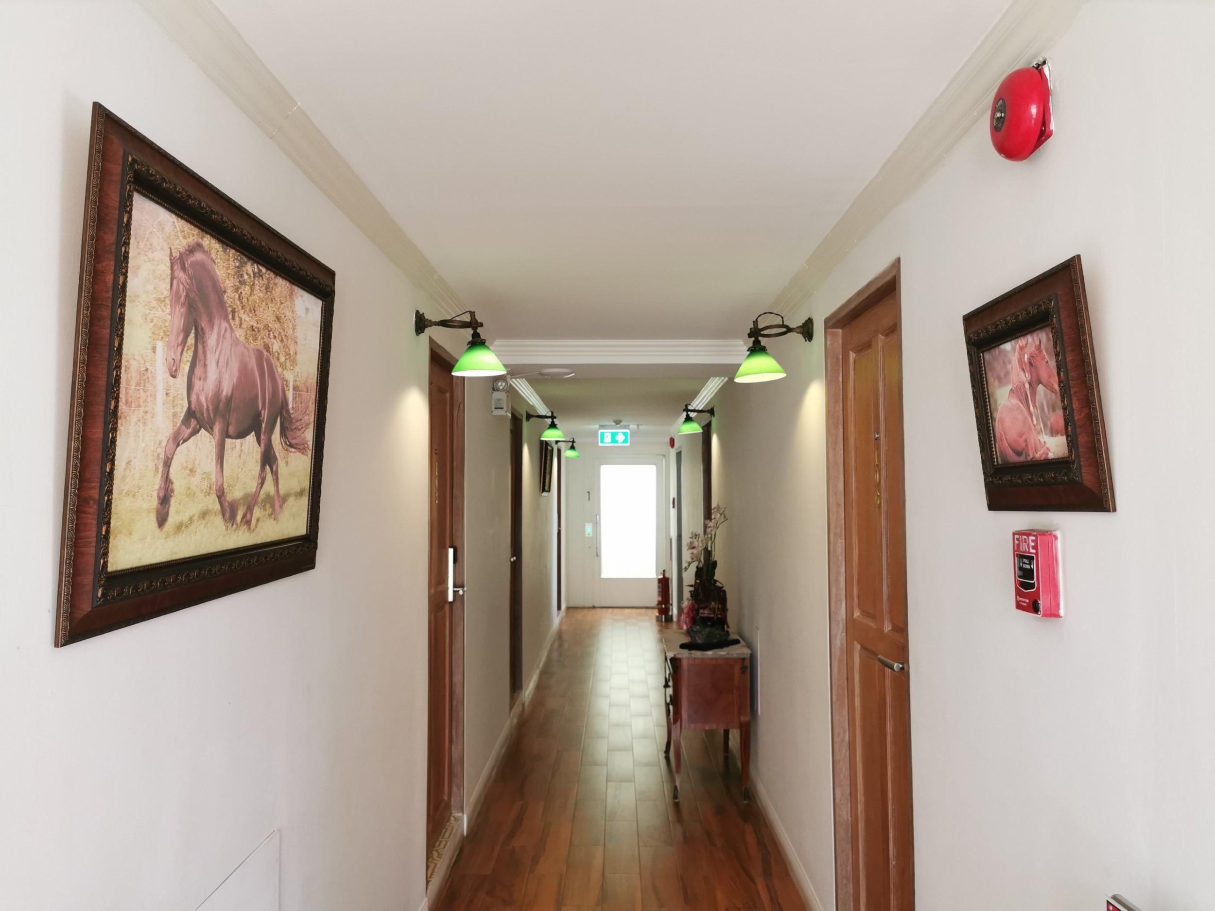Lertnimit Boutique Hotel HHQ Exterior photo